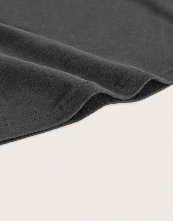 Top negro con diseño Y2k con manga/sin manga