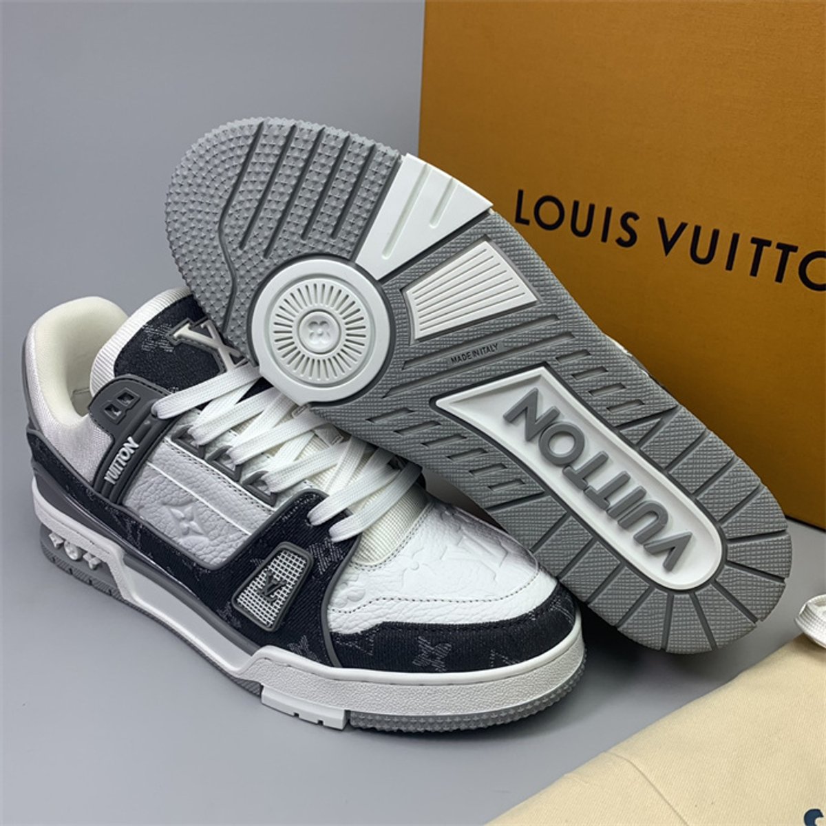 Louis Vuitton Trainer  - 2
