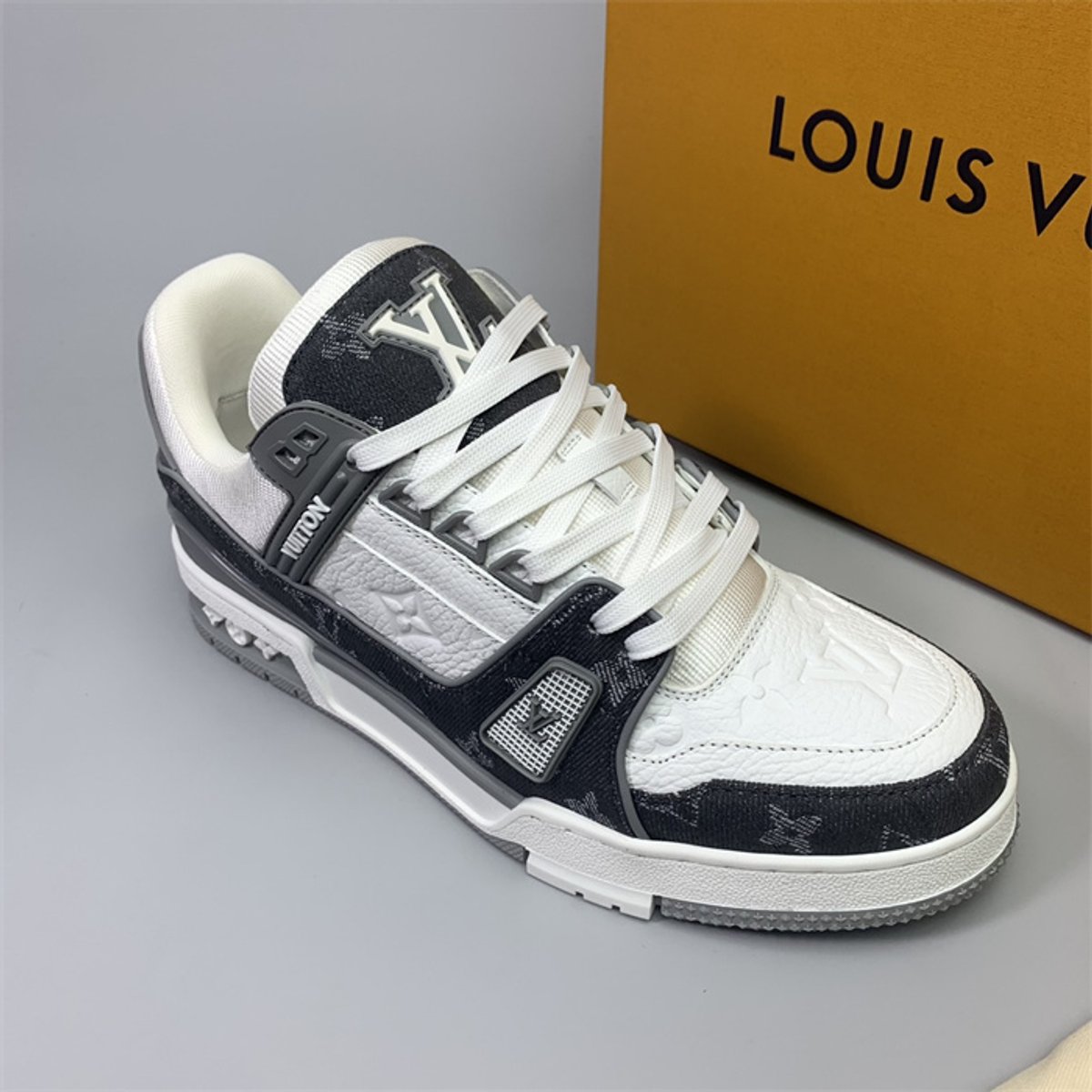 Louis Vuitton Trainer 
