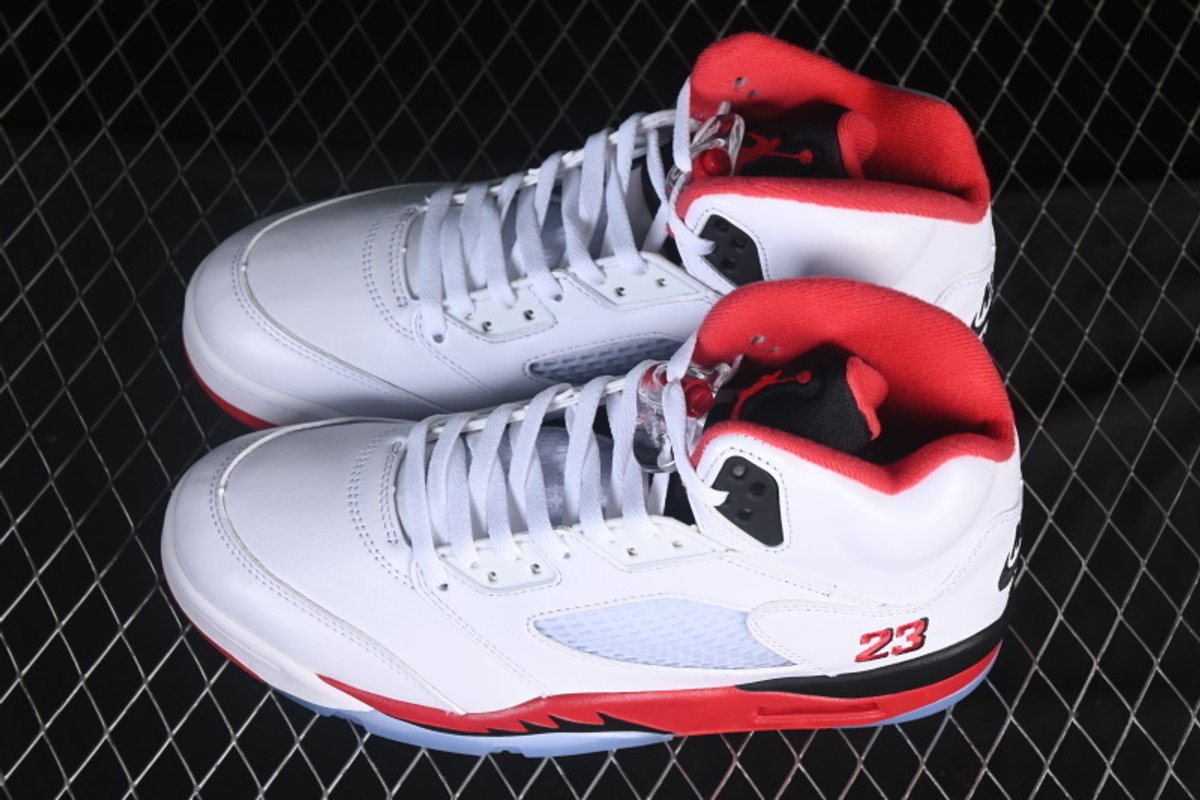 Jordan 5 Fire Red  - 2