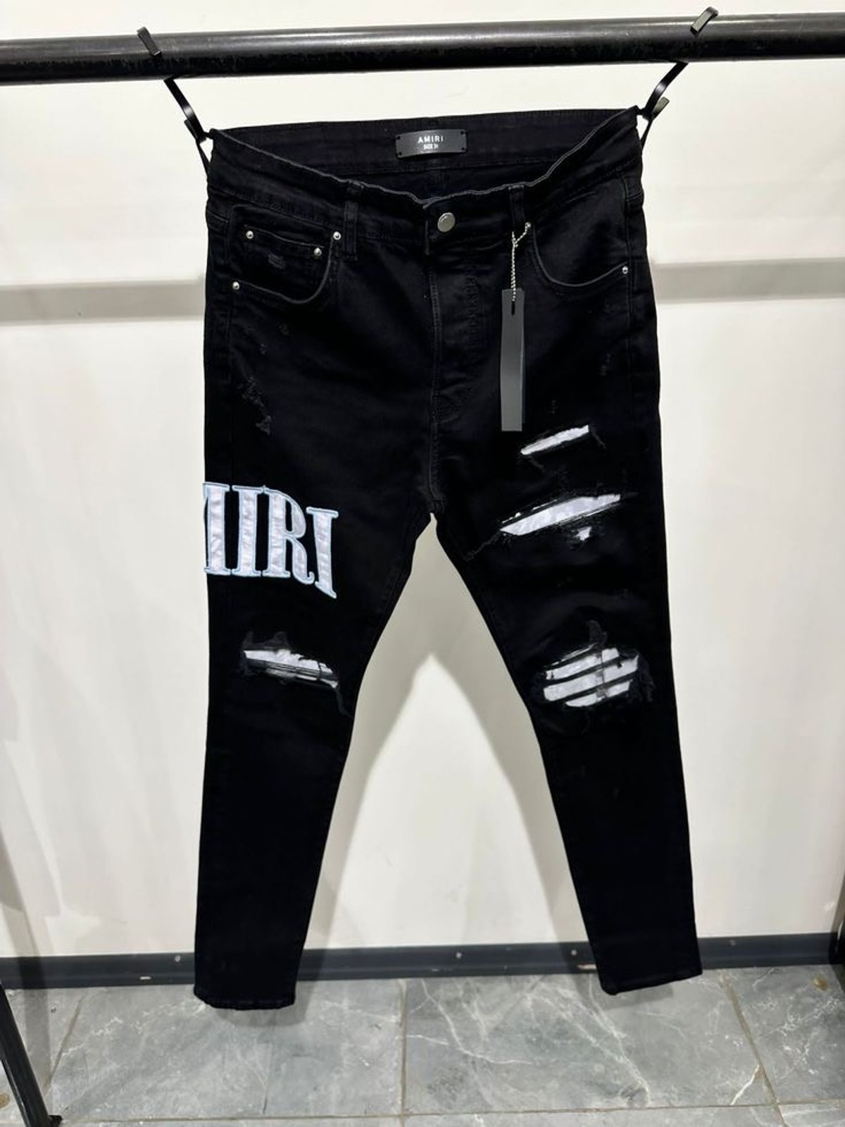 Amiri Jeans - 3