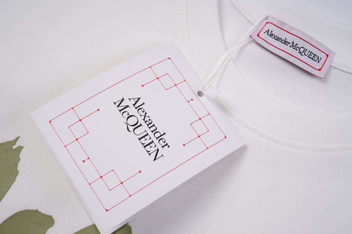 Alexander Macqueen - 3