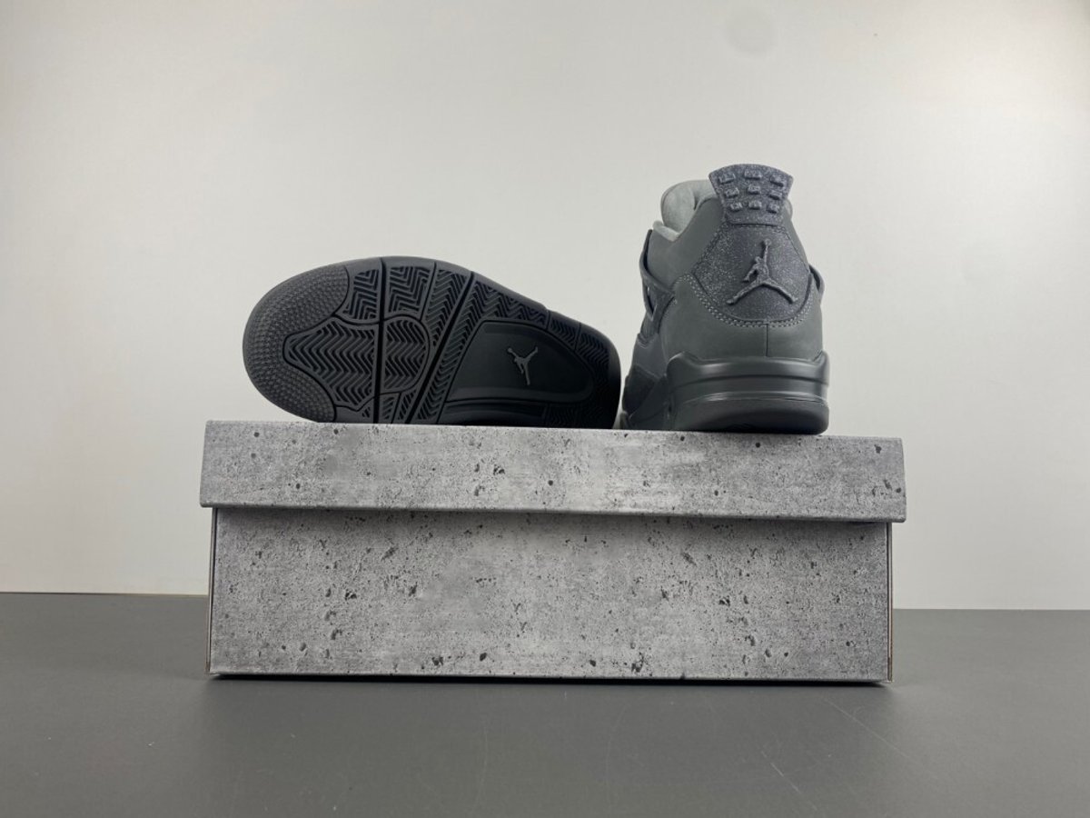 Jordan 4