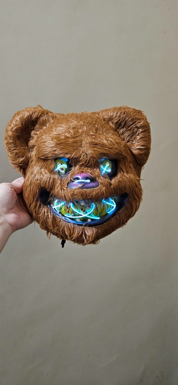 Máscara de oso con luz led
