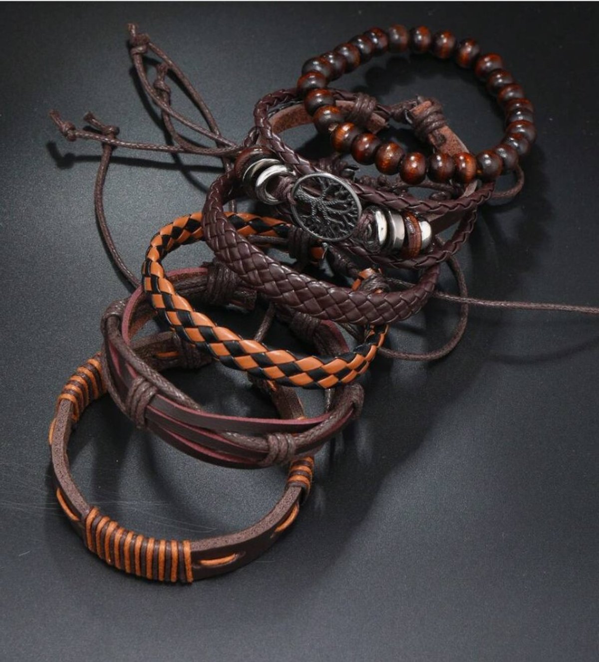 Set de 6 pulseras con diseño minimalista - 4