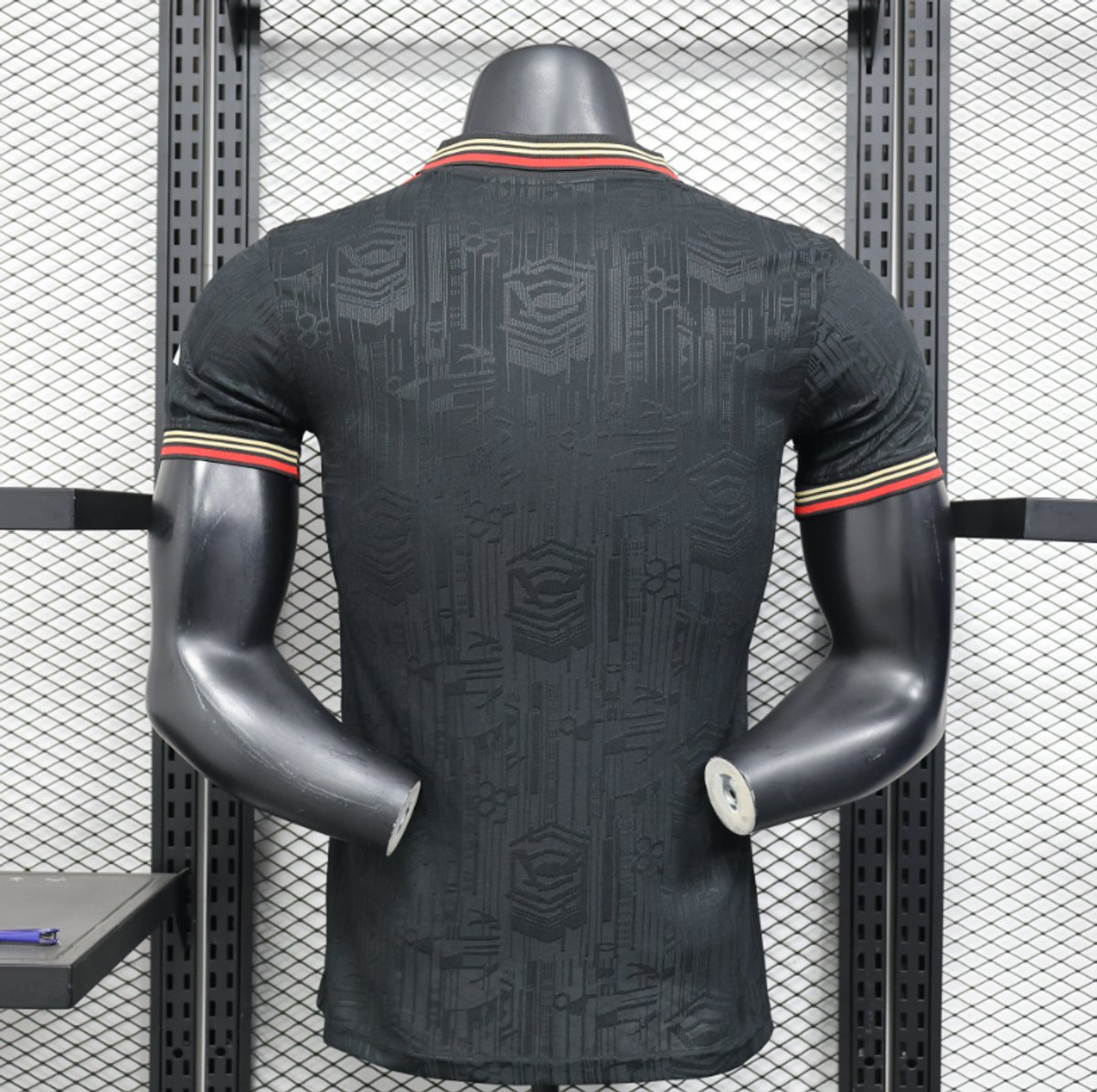 Arsenal 2025/26 - Edición especial black - 4