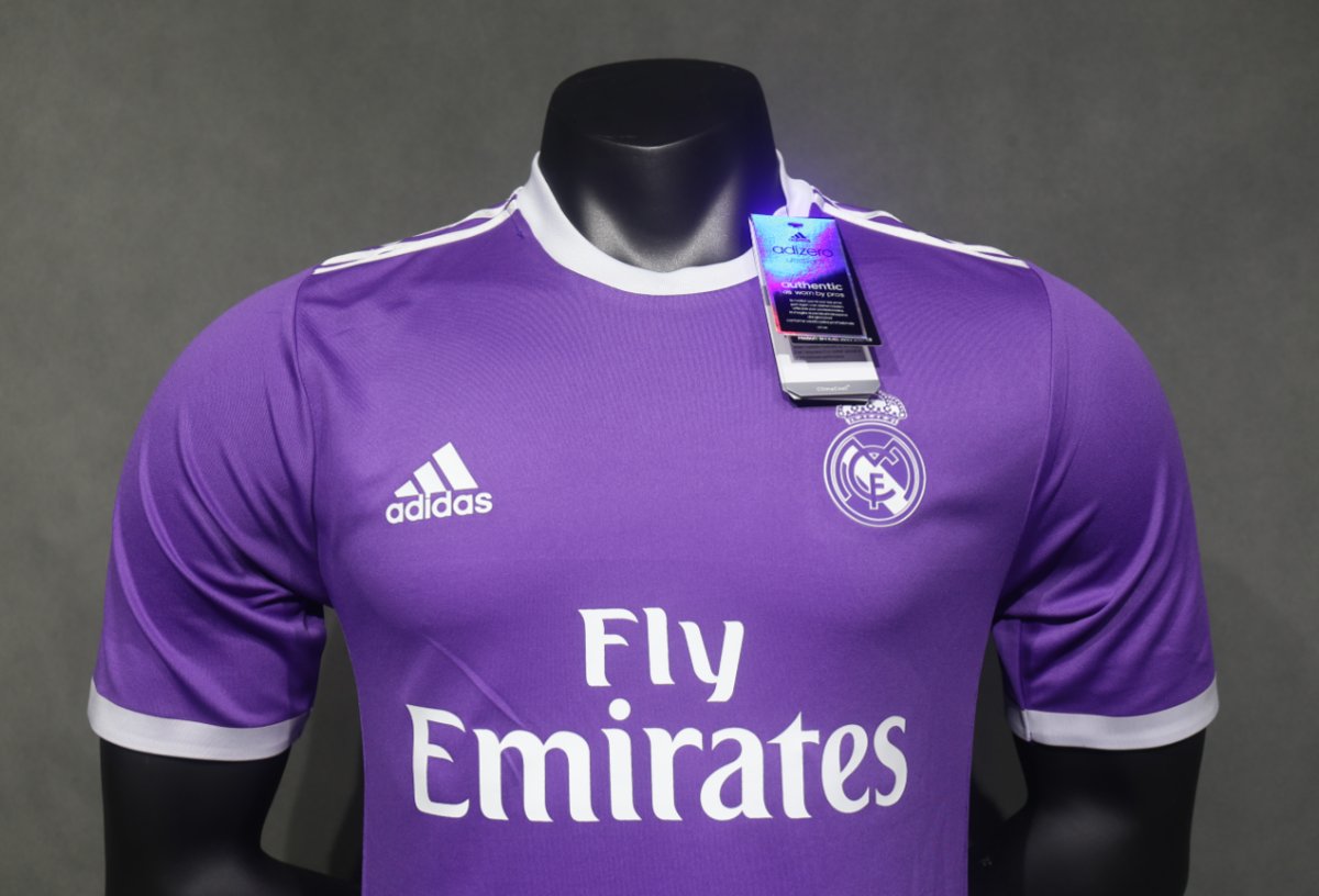 Real Madrid 2016/17 Away - 2