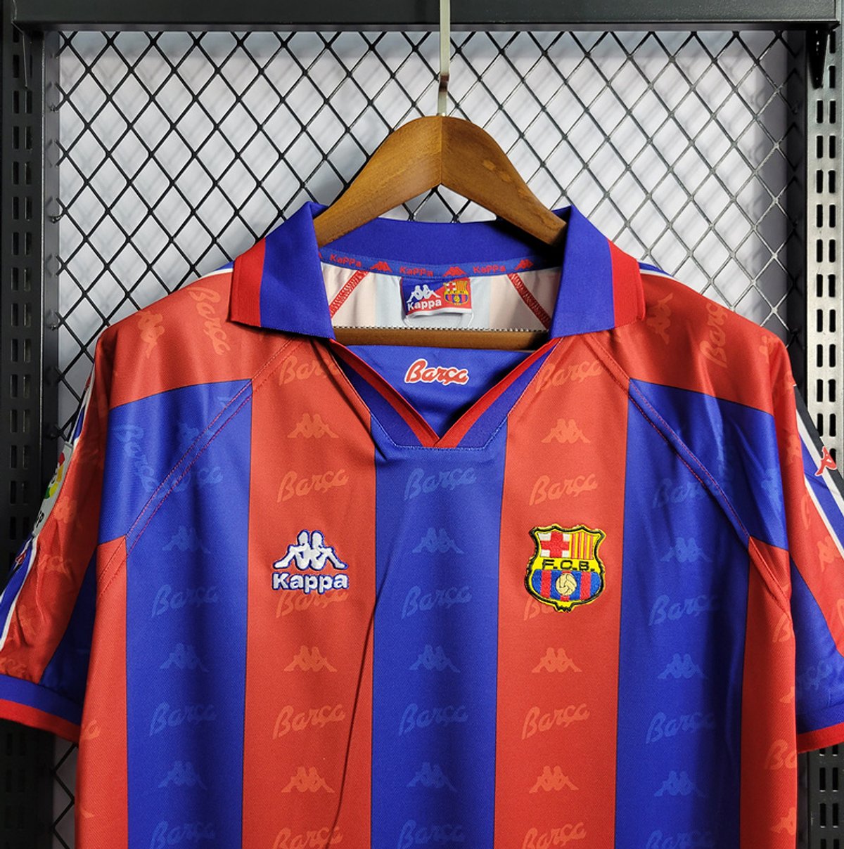 Barcelona 1996/1997 Home - 6