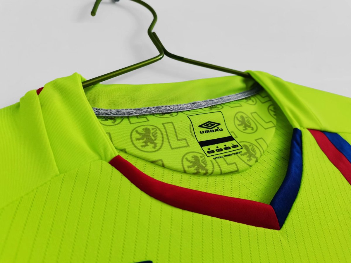 O. Lyon 2008/09 Third - 5