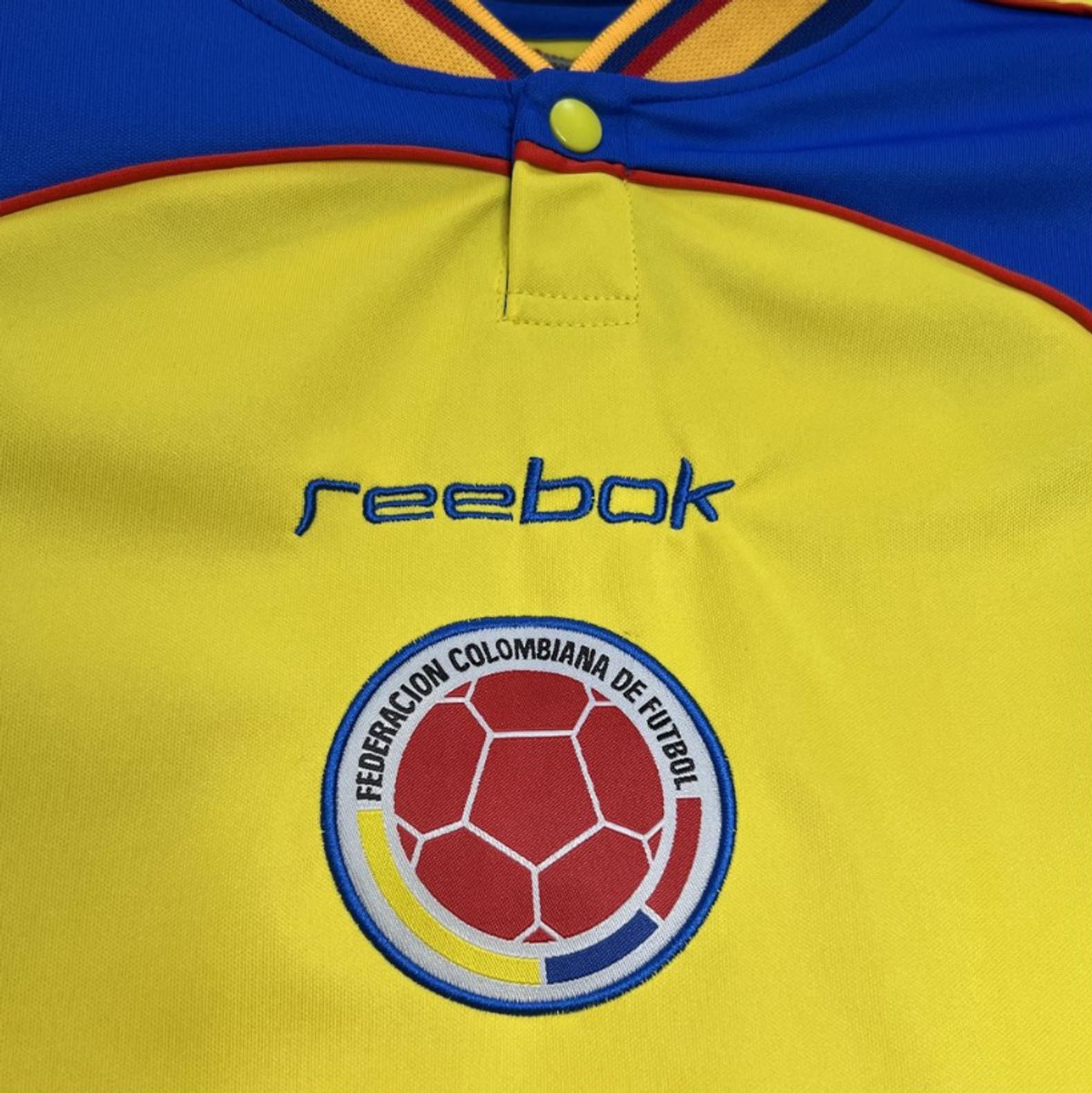 Colombia 2001 Home - 5