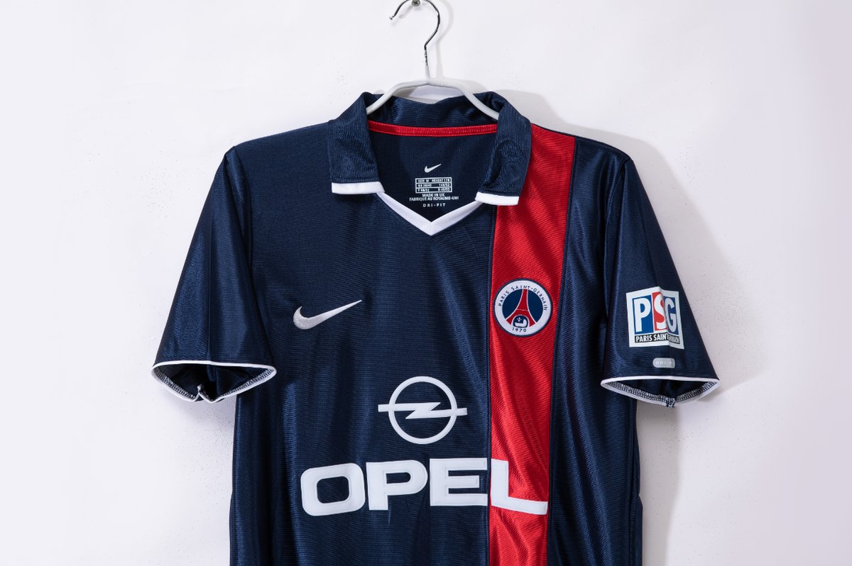 PSG 2001/02 Home - 3
