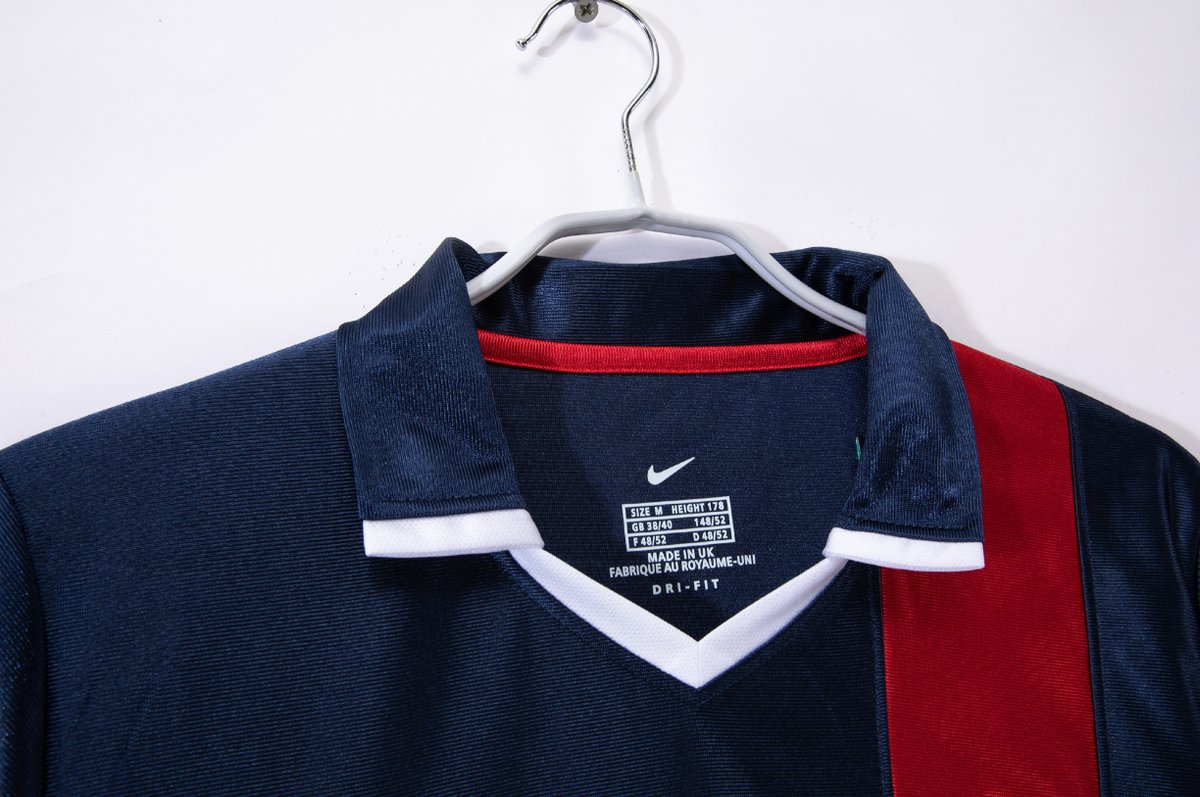 PSG 2001/02 Home - 5