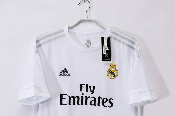 Real Madrid 2015/2016 Home