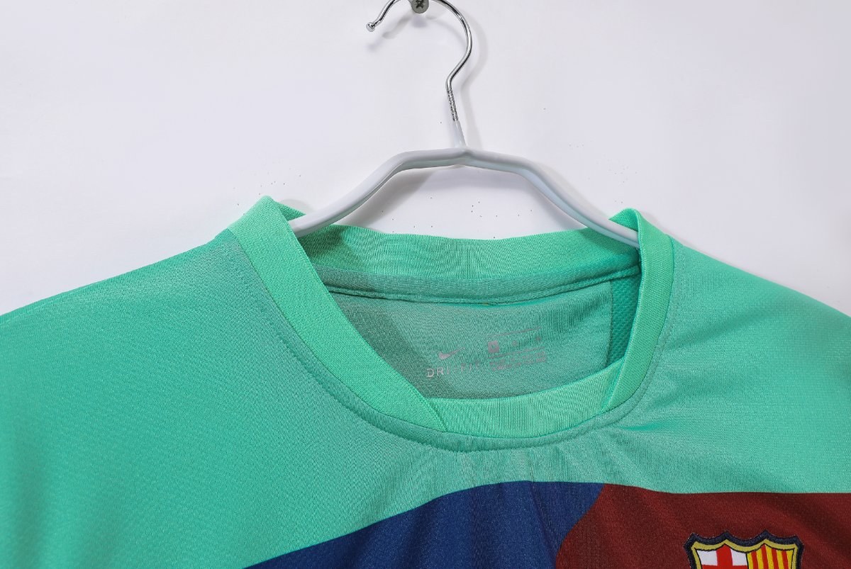 Barcelona 2010/2011 Away - 6