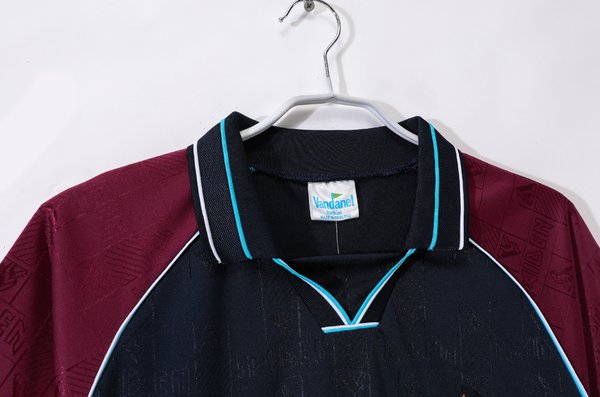 West Ham Utd 1999/00 x Iron Maiden