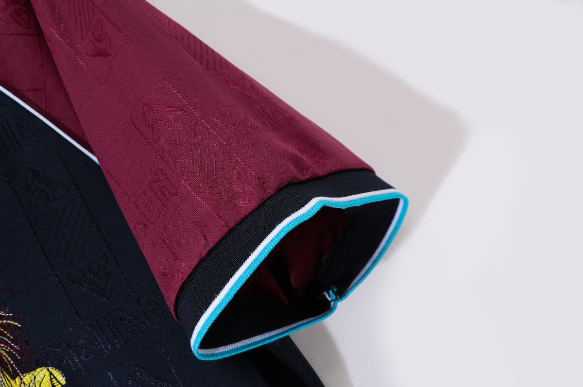 West Ham Utd 1999/00 x Iron Maiden - 6