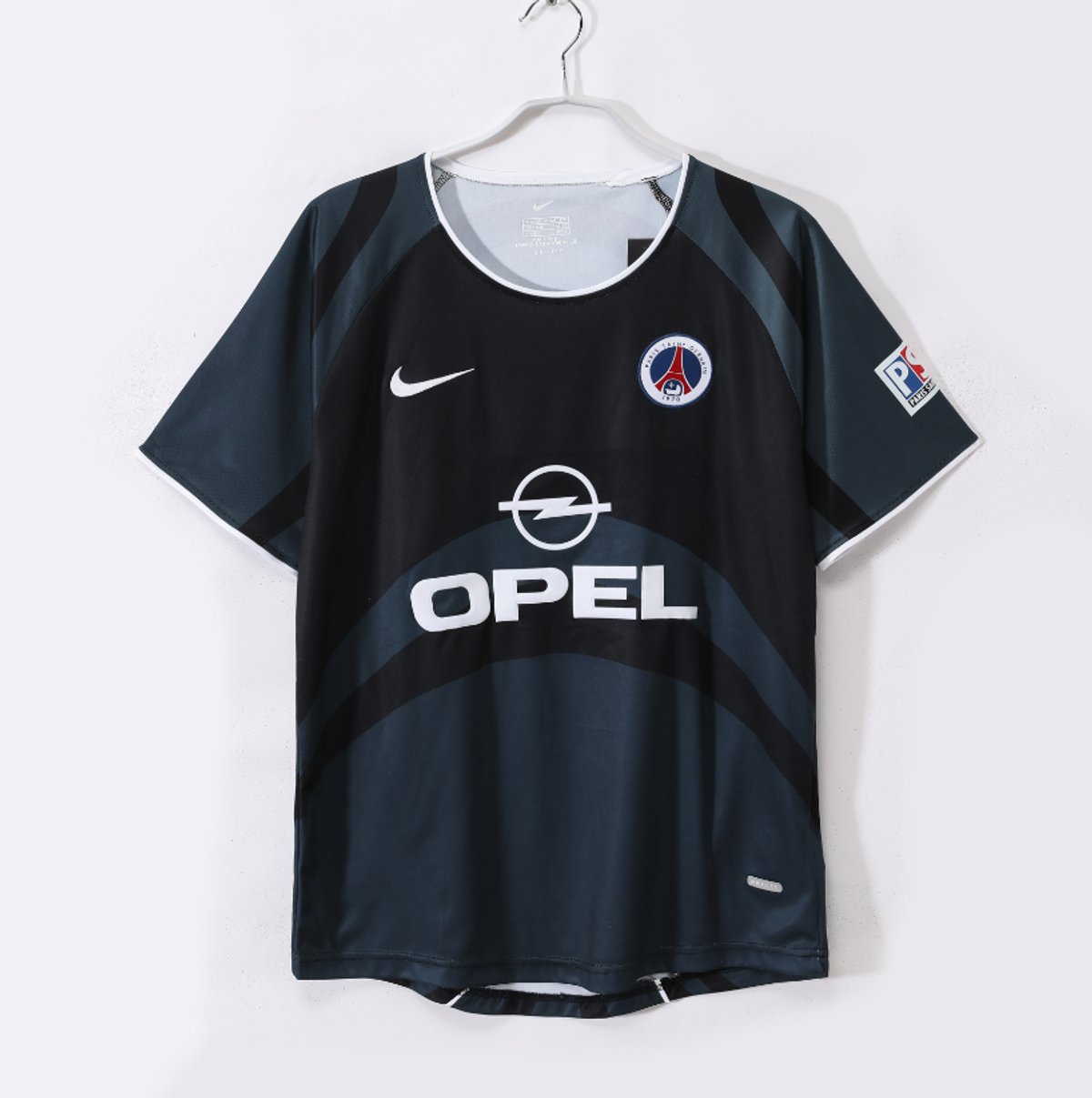 PSG 2001/02 Third