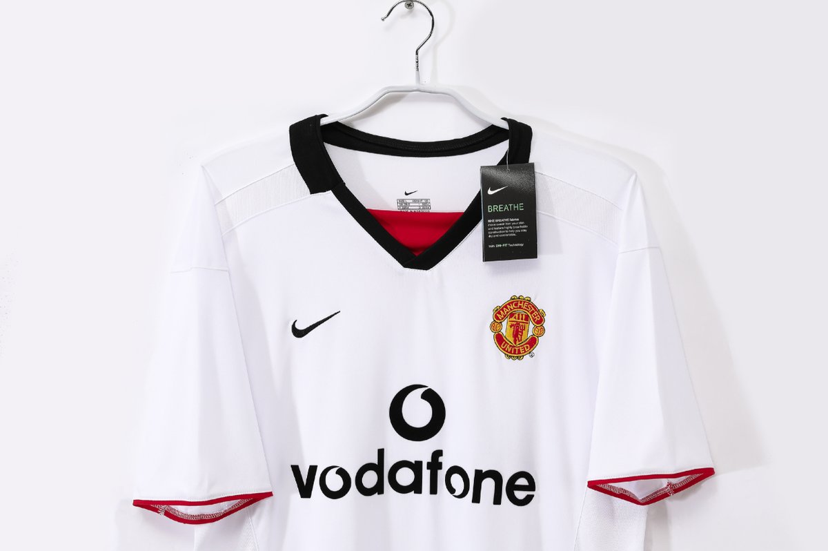 Manchester United 2002/03 Away - 3