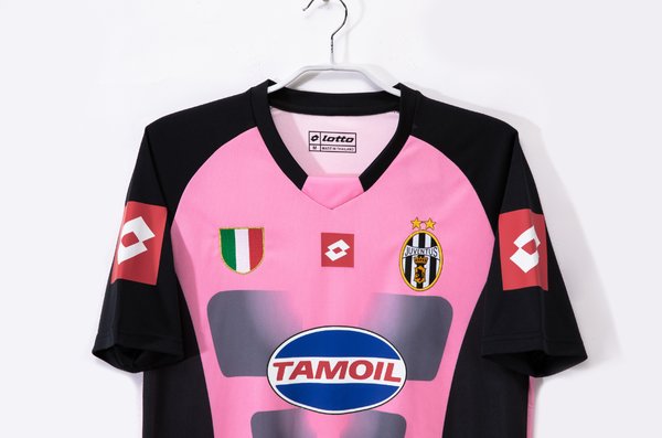 Juventus 2002/03 Away