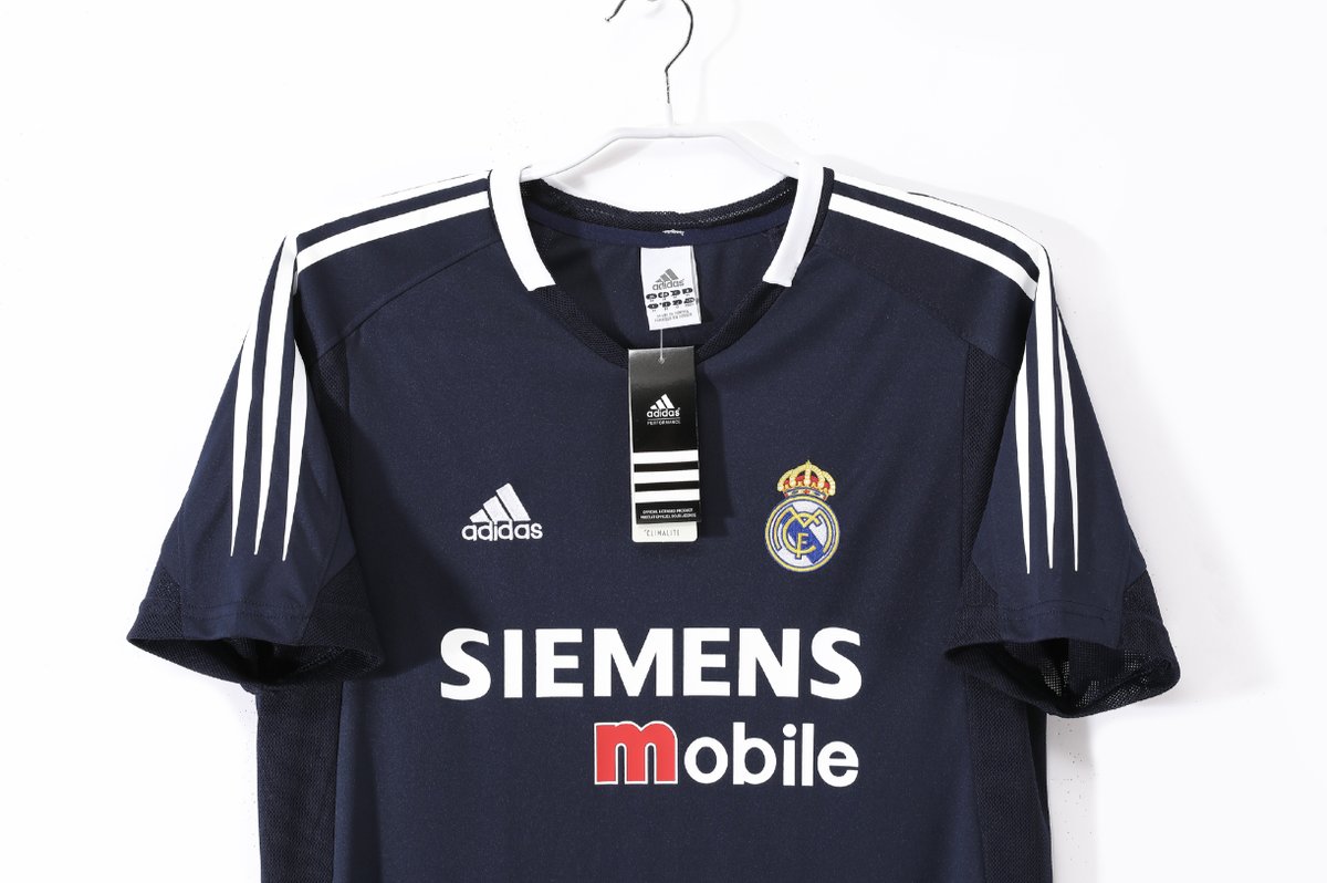 Real Madrid 2004/05 Away - 2