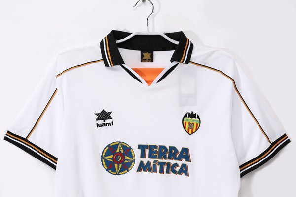 Valencia 1999/2000 Home