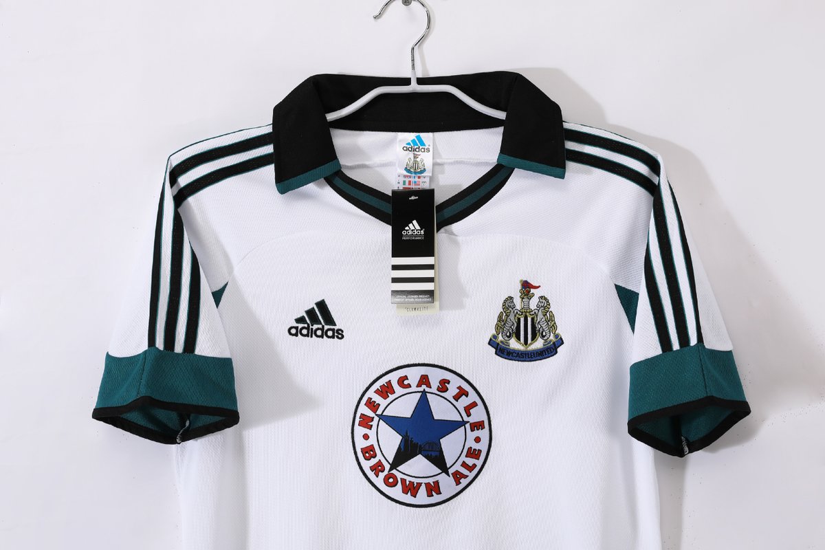 Newcastle 1999/2000 Away - 2