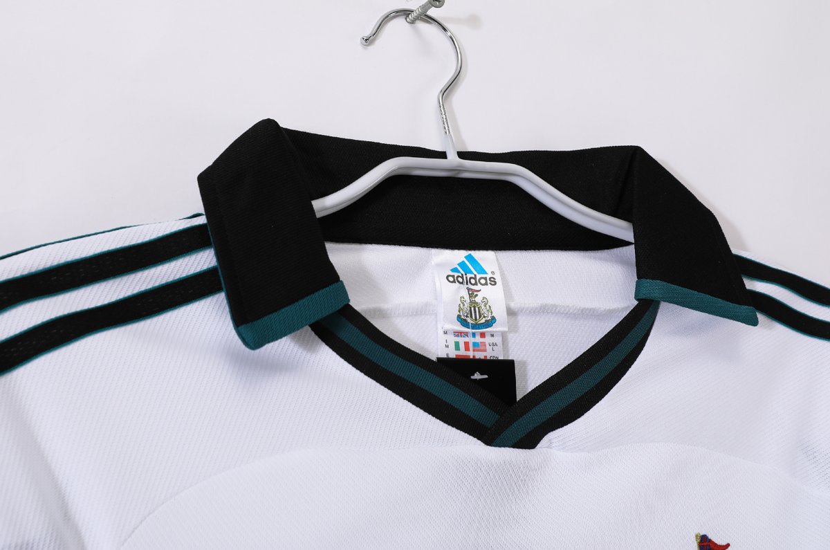 Newcastle 1999/2000 Away - 3