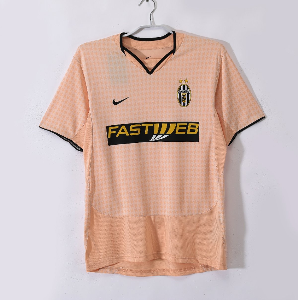 Juventus 2003/04 Away
