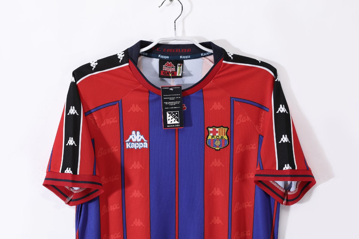 Barcelona 1997/1998 Home - 3