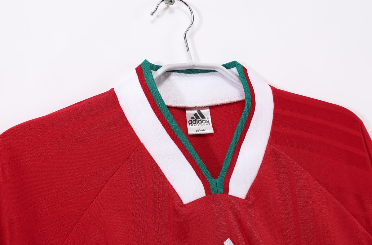 Liverpool 1993/1994 Home Mangas L. - 3