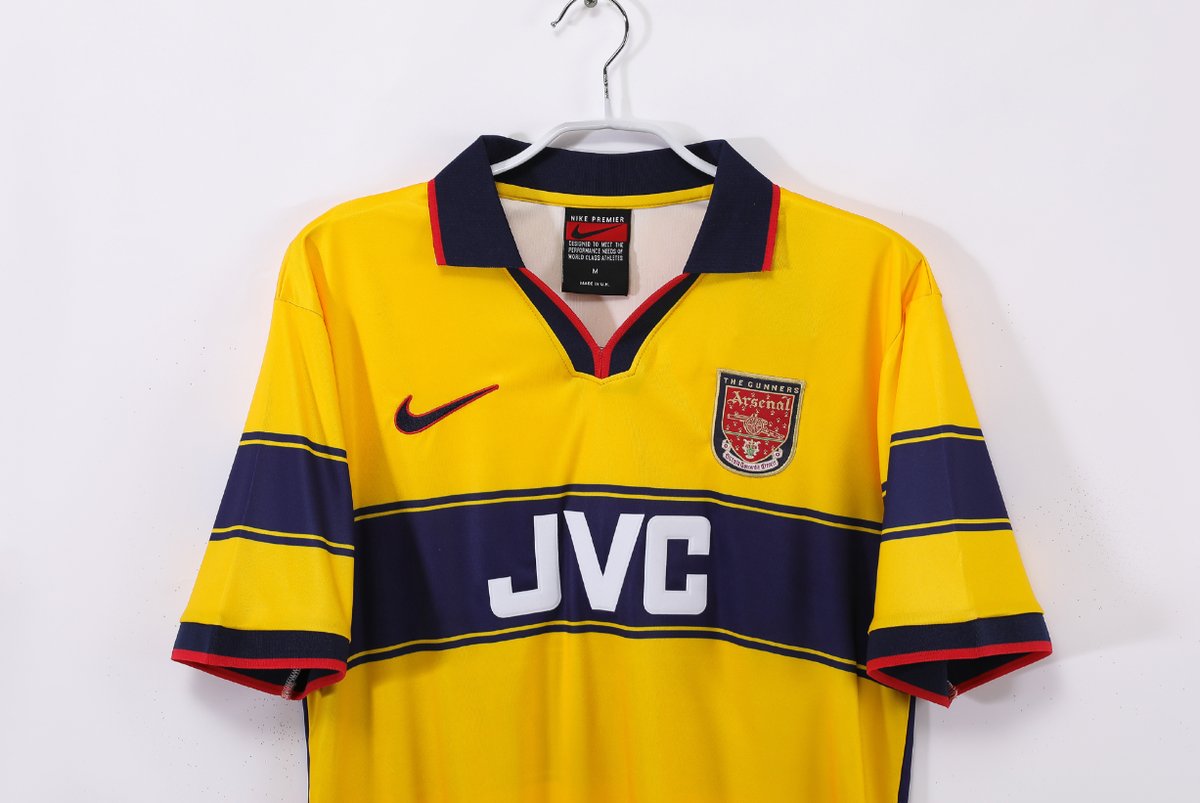 Arsenal 1997/1998 Away - 2