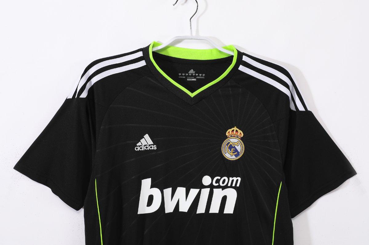 Real Madrid 2010/2011 Away - 2