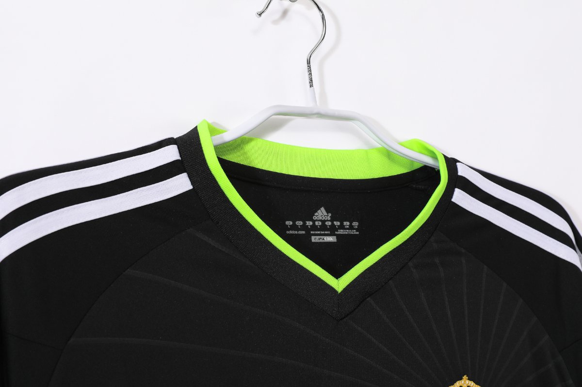 Real Madrid 2010/2011 Away - 3