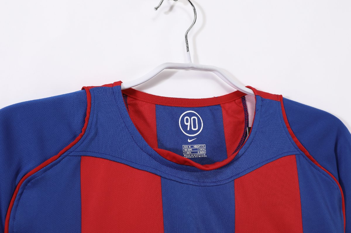 Barcelona 2004/2005 Home - 6