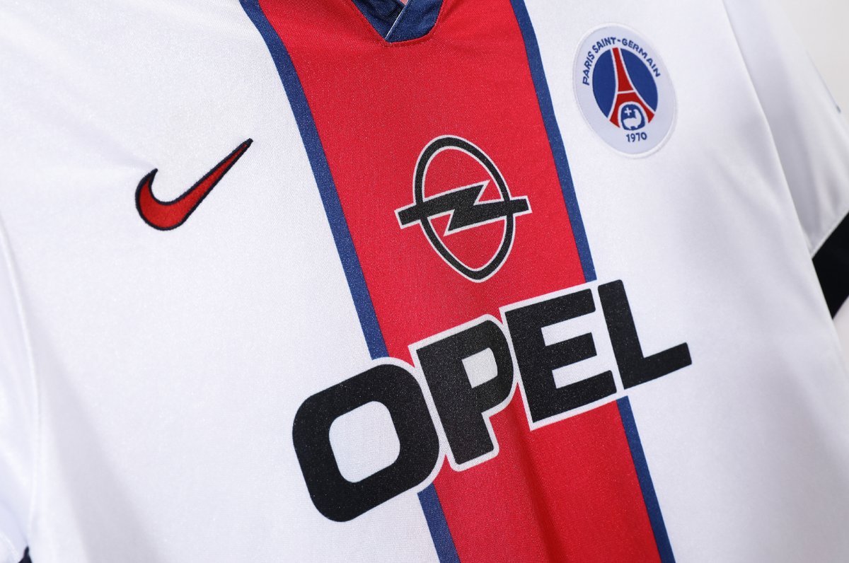 PSG 1998/1999 Away - 3