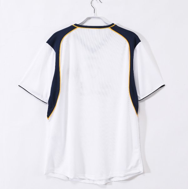 Liverpool 2001/2002 Away