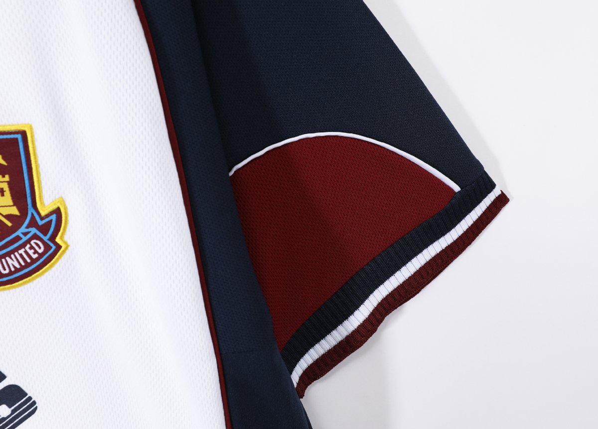 West Ham Utd 2000/01 Away - 3