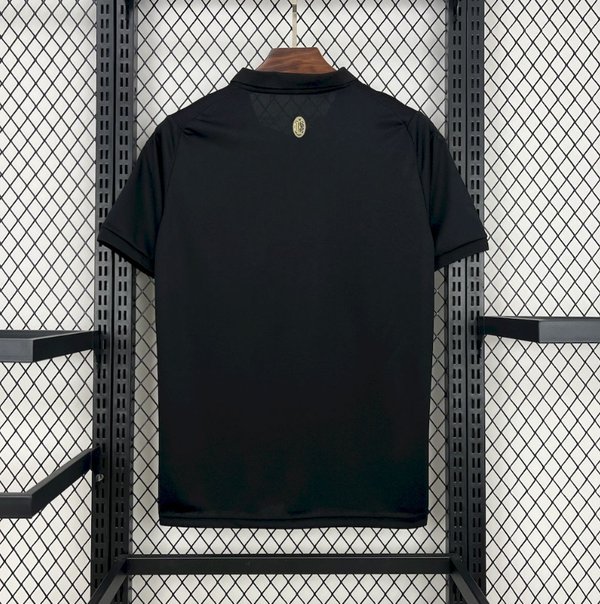 Milan 2025/26 Edicion especial Arquero