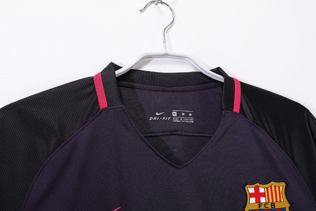 Barcelona 2016/2017 Third - 4