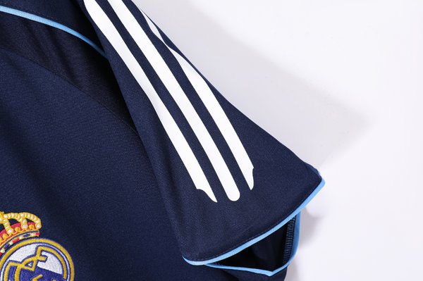 Real Madrid 2005/06 Away