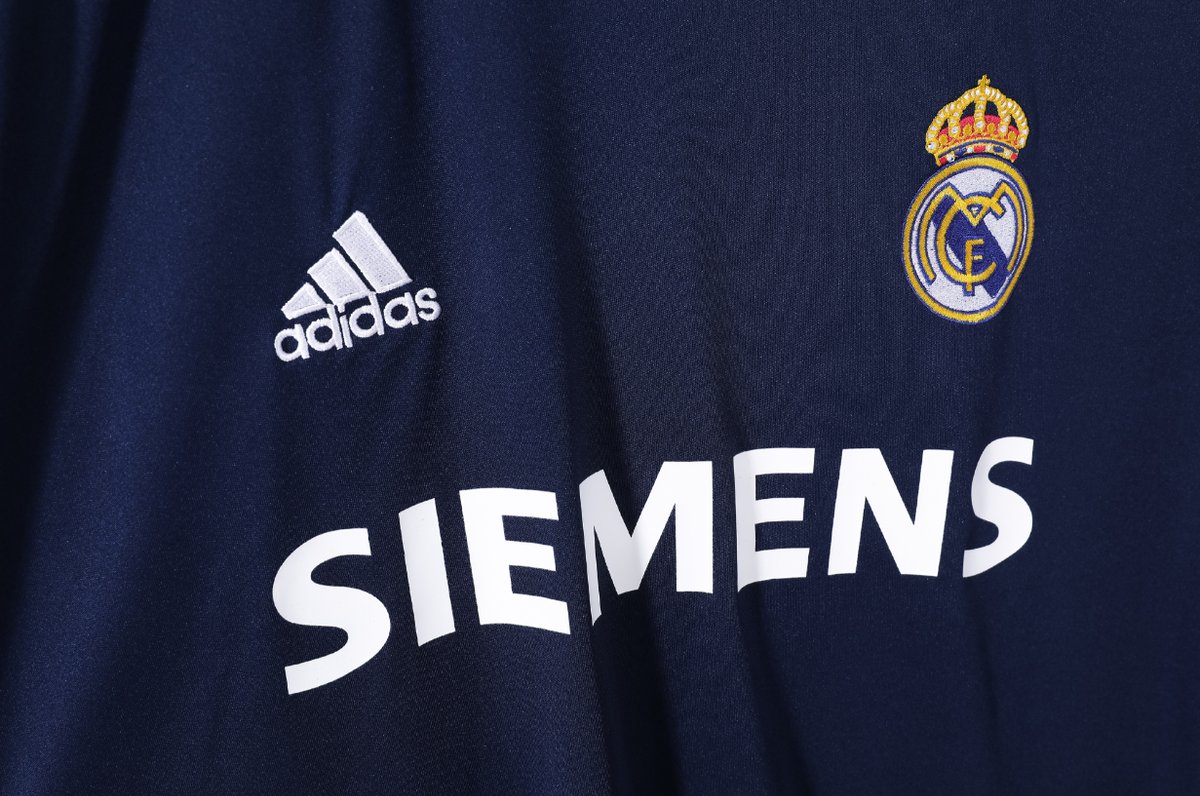 Real Madrid 2005/06 Away - 5