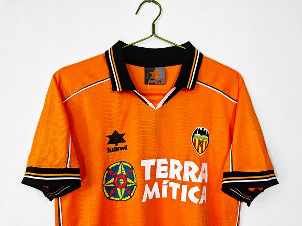 Valencia 1999/2000 Away