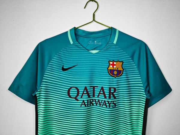 Barcelona 2016/2017 Away