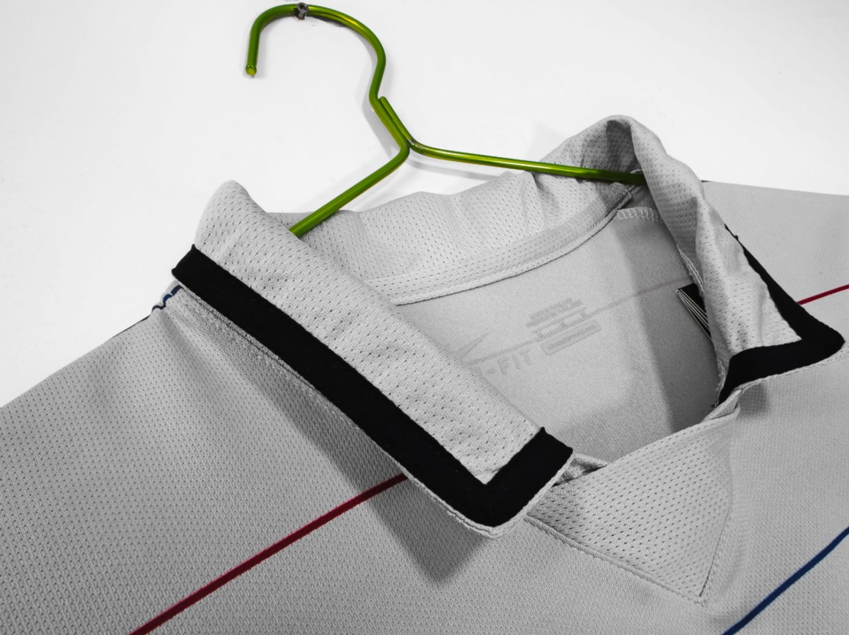 Barcelona 2003/2004 Away - 4