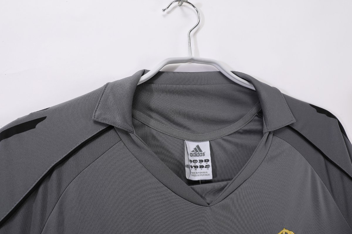 Real Madrid 2005/06 Third - 5