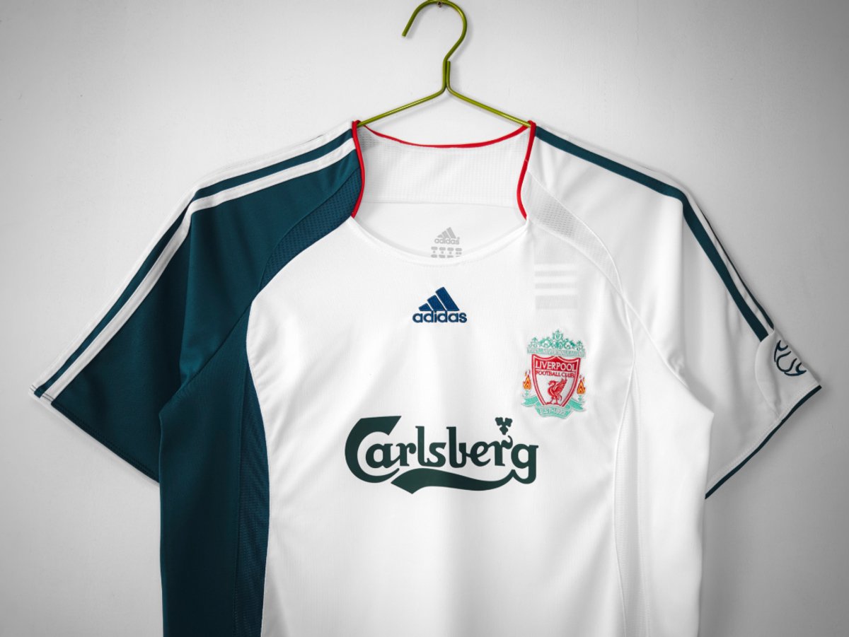 Liverpool 2006/2007 Away - 3