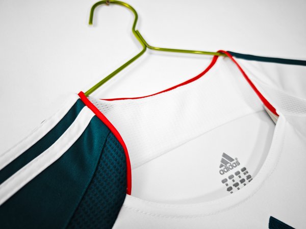 Liverpool 2006/2007 Away