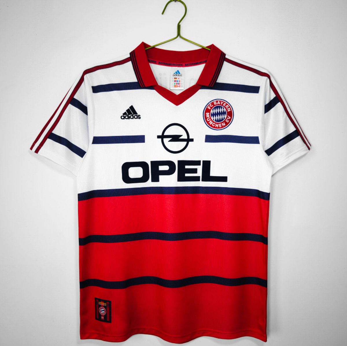 Bayern Munich 1998/1999 Away