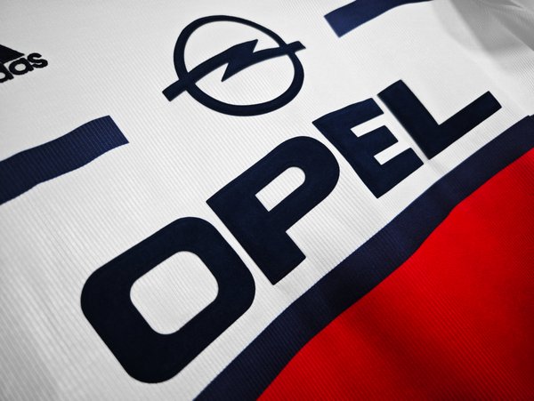 Bayern Munich 1998/1999 Away