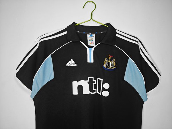 Newcastle 2000/2001 Away